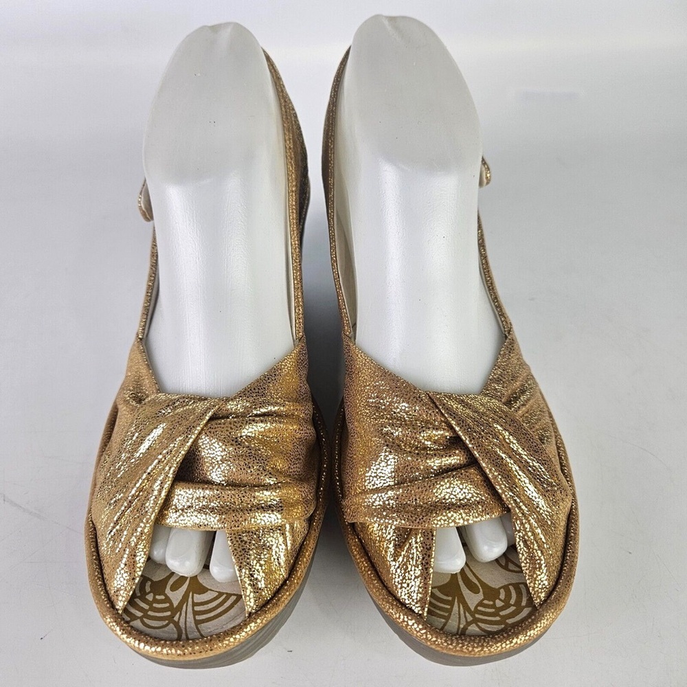 Fly London Yakin Women's Gold Slingback Heels size 41/9 - Picture 7 of 8